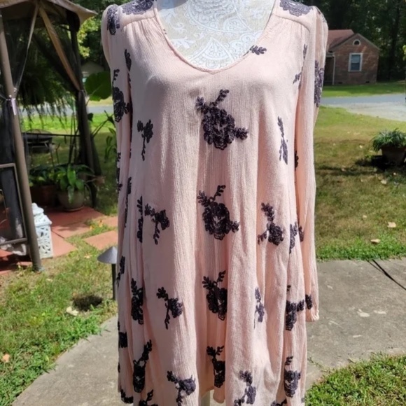 Free People Gauzy Pink Austin Swing Dress with Embroidery - Size Small - Picture 7 of 8